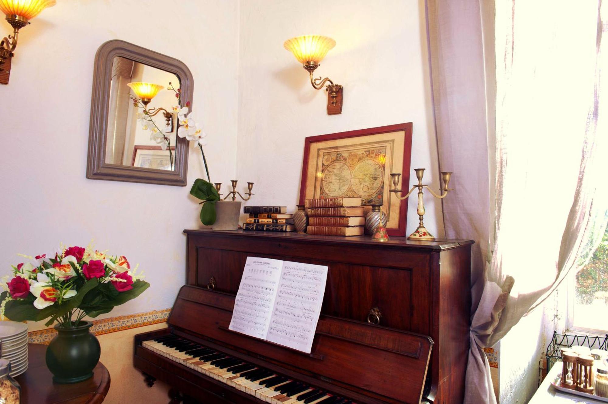 Hotel Du Parc, Avignon Est, The Originals City, 索尔古河畔的恩特莱奎斯 外观 照片