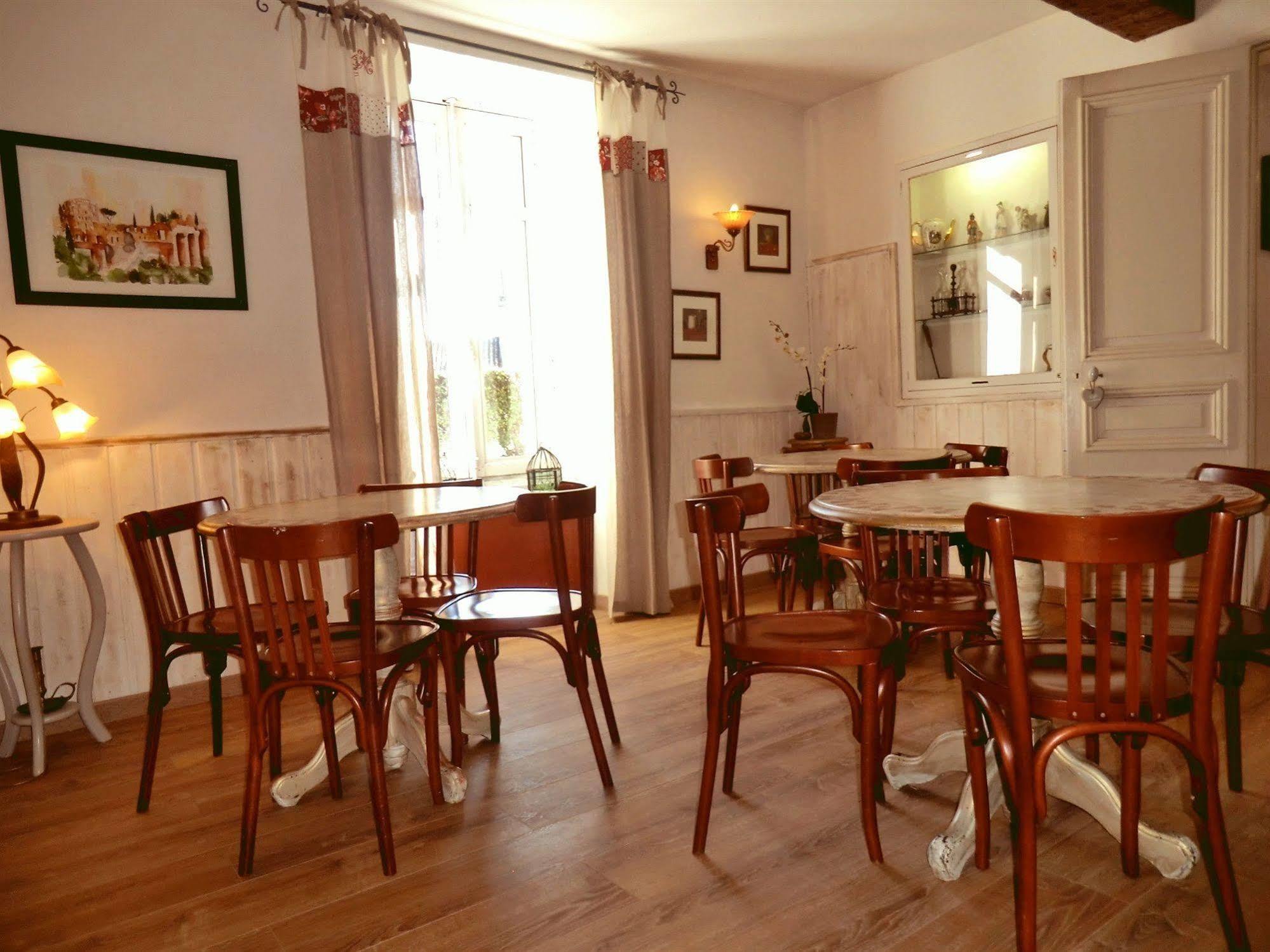 Hotel Du Parc, Avignon Est, The Originals City, 索尔古河畔的恩特莱奎斯 外观 照片